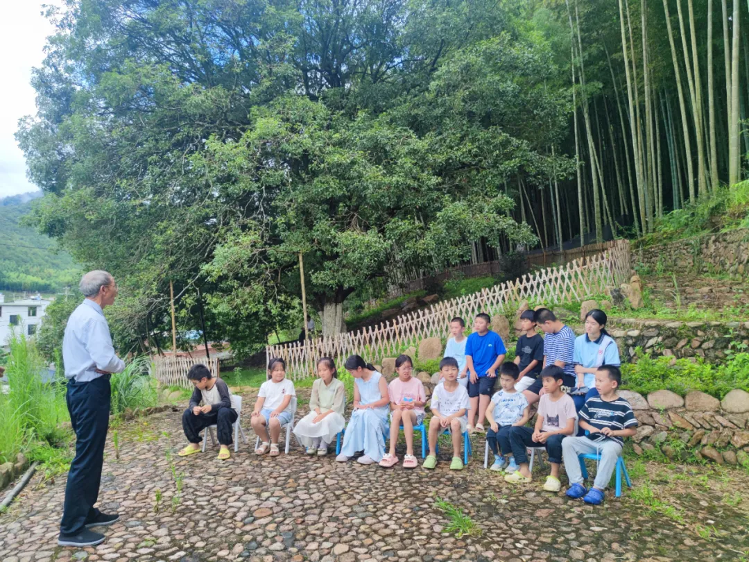 連城縣莒溪鎮(zhèn)樂(lè)地村開展公益暑假班活動(dòng)